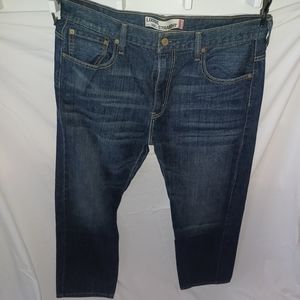 Levis 569